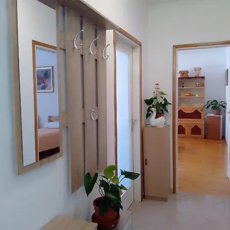 Apartma Bomar Koper
