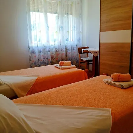 Apartma Bomar * Koper